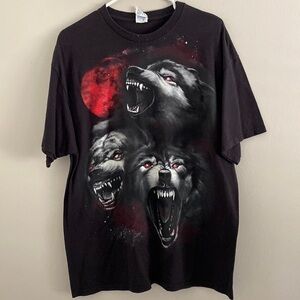 Vintage 90’s wolves blood moon T-shirt